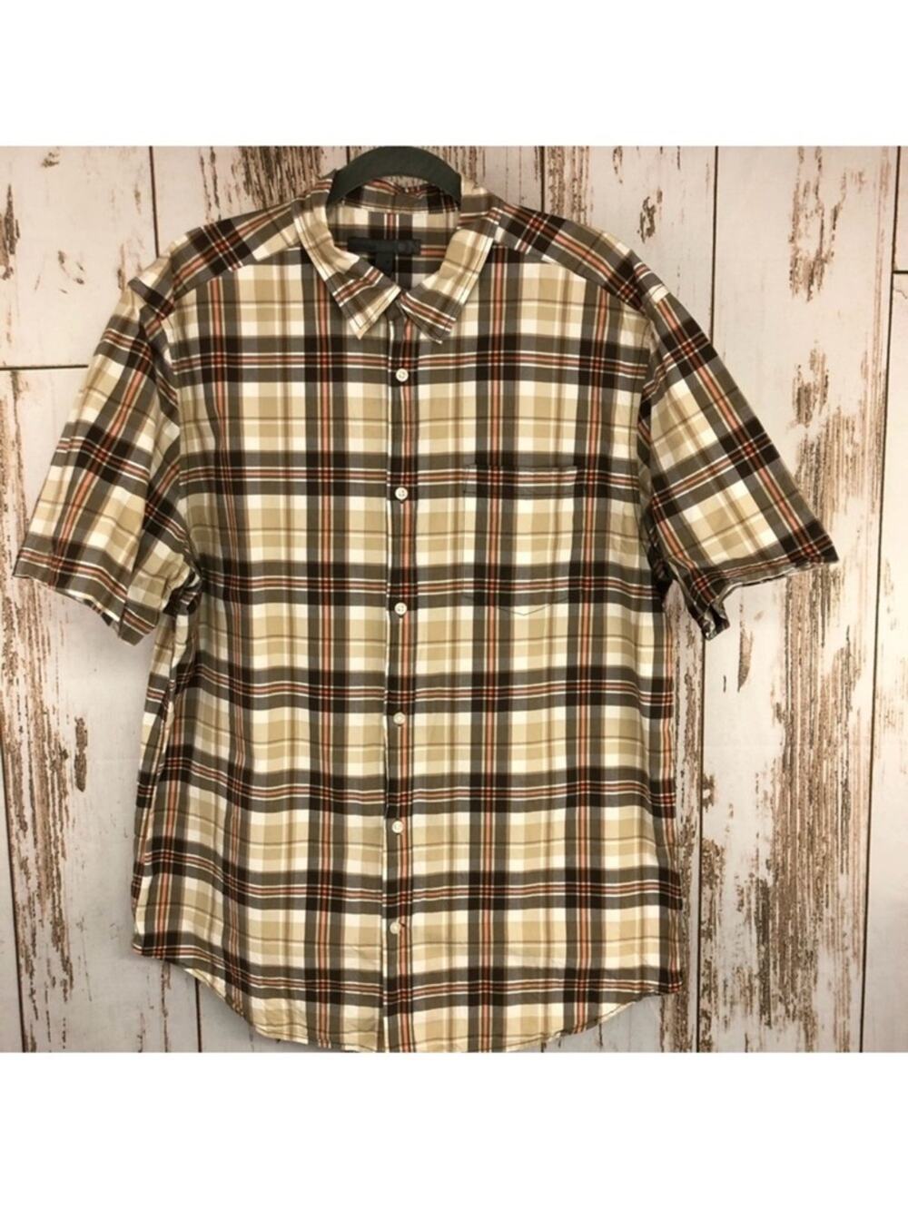 Old Navy Plaid Shirt, Size XL. In excellent condition!